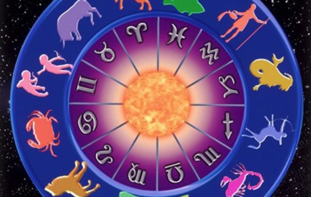 HOROSKOP: OVNOVIMA je pravo vreme za ljubav, a RAKOVI razmišljaju o nekim romantičnim trenucima